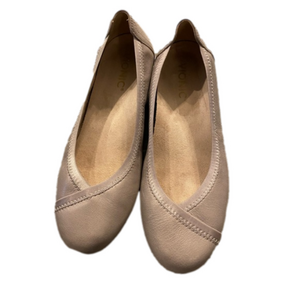Vionic Spark Caroll light grey ballets flats size 7